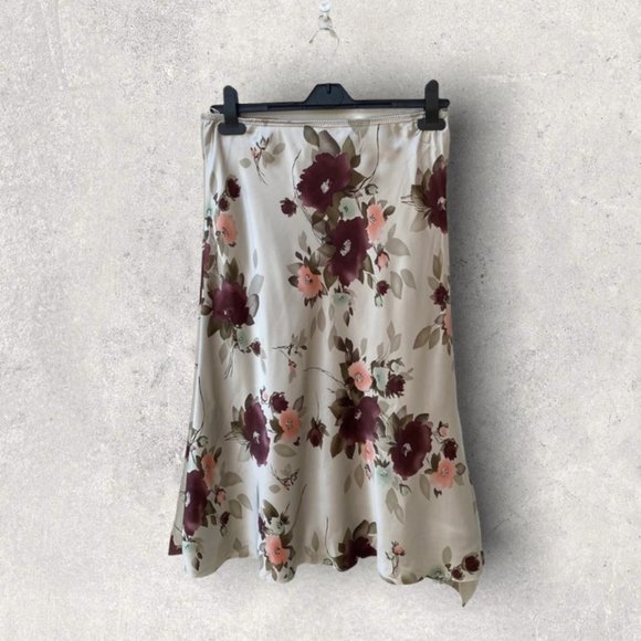 Phase Eight Floral Satin Silk Skirt, Size 12 - Picture 3 of 3